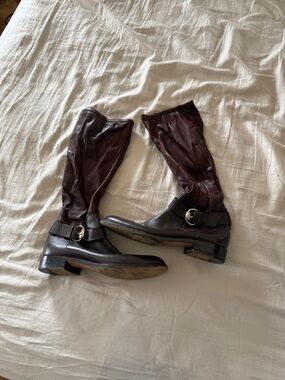 Gucci Brown women’s Leather Riding Boots with Buckle